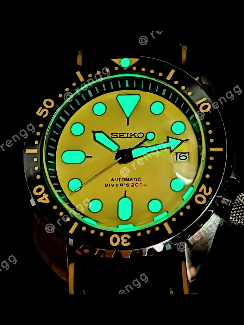 42mm Seiko Men’s Yellow Automatic Diver Mod Watch